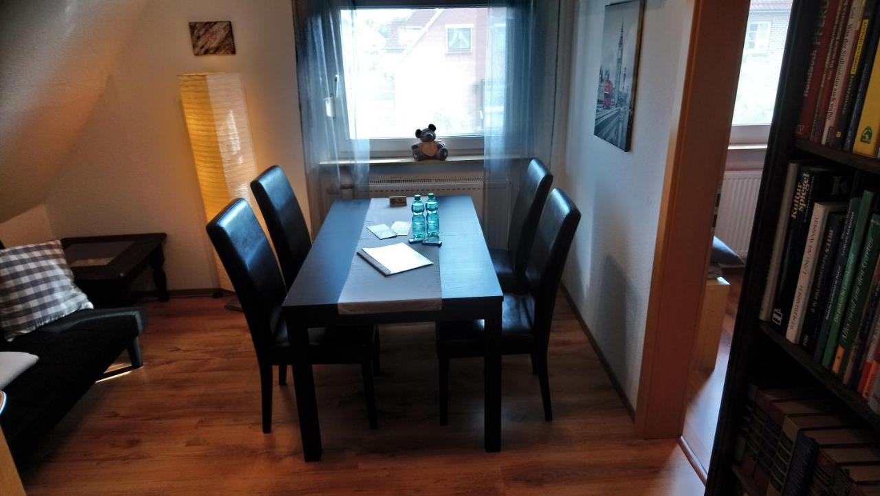 Private Zimmer Bei Der Weser-Ems-Halle Oldenburg Exterior photo